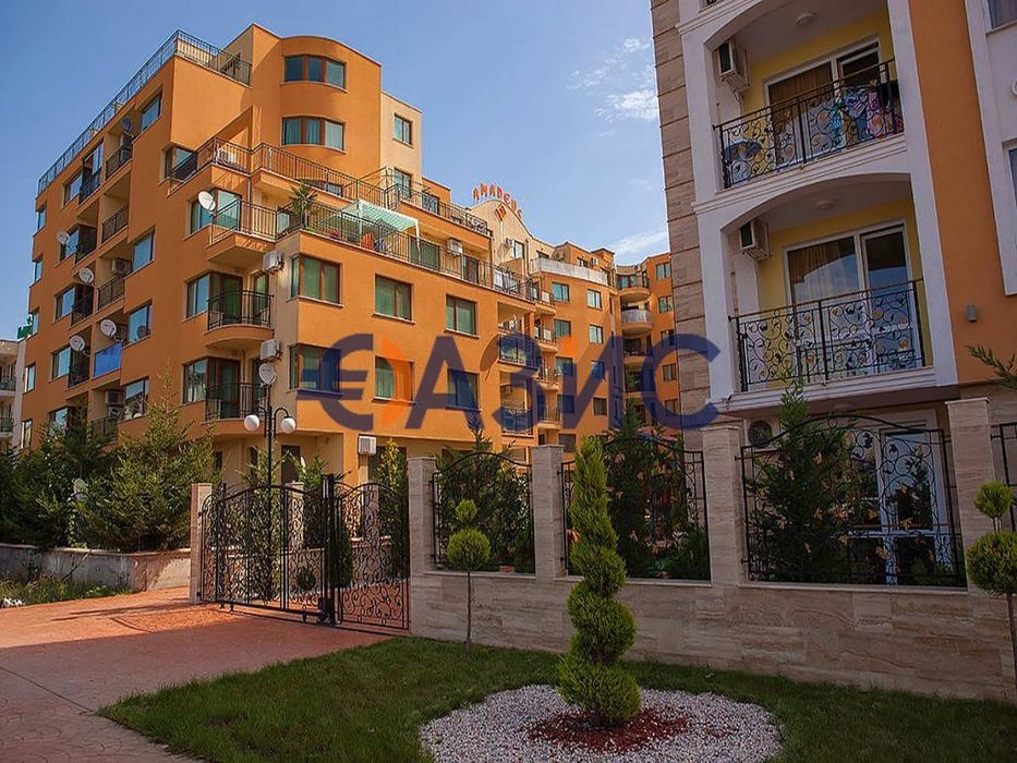 Продава се Тристаен апартамент в к.к. Слънчев бряг - 90 кв.м за 800 €/кв.м - Снимка #13