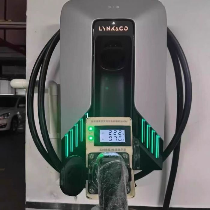 Зарядная станция 7 квт zeekr Lixiang Avatr Mersedes Bmw Byd