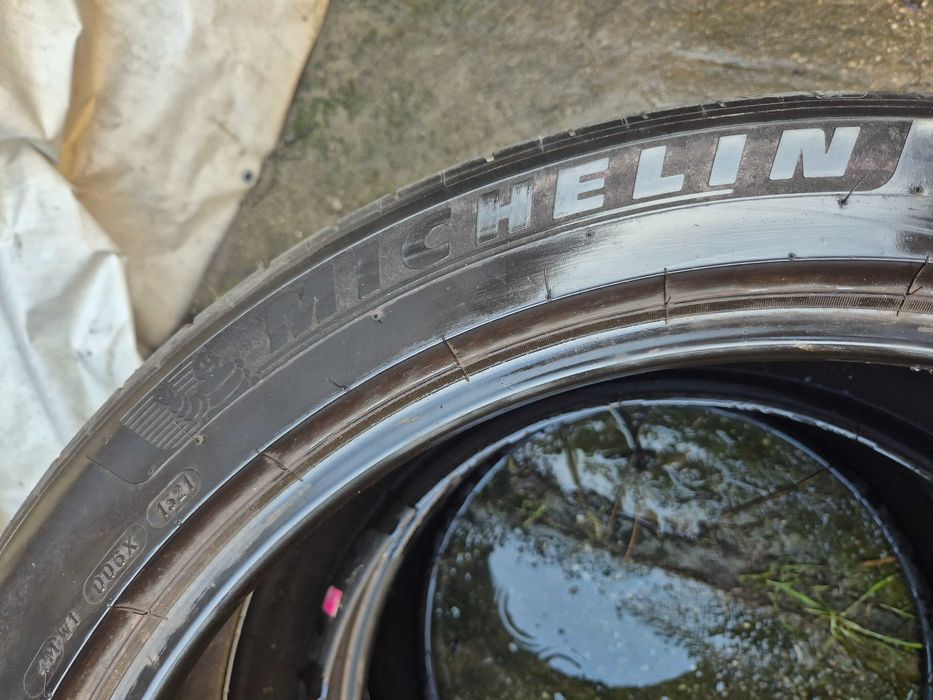 2 Anvelope de VARA - 325/35/22 - MICHELIN - Stare F BUNA - DOT 2021 !