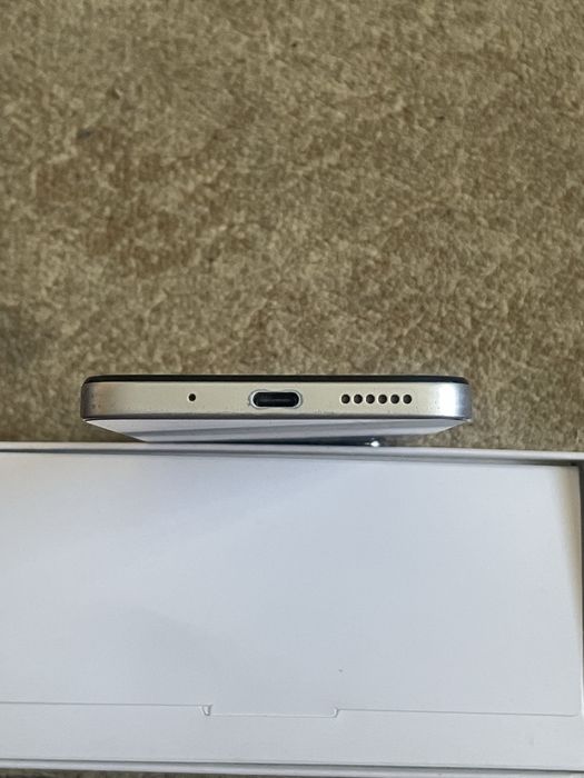 Продам телефон REDMI 12 256gb
