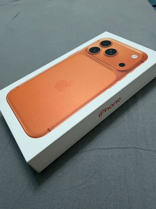 Telefon APPLE iPhone 17 Pro 5G, 256GB, Cosmic Orange
