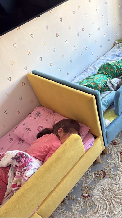 Продам кроватки детские