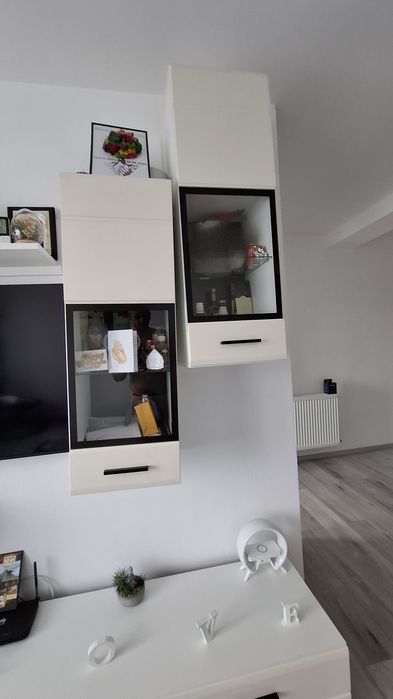 Mobila living alba