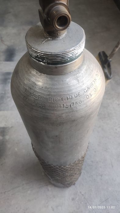 Butelie CO2   15,7 kg   250 bar