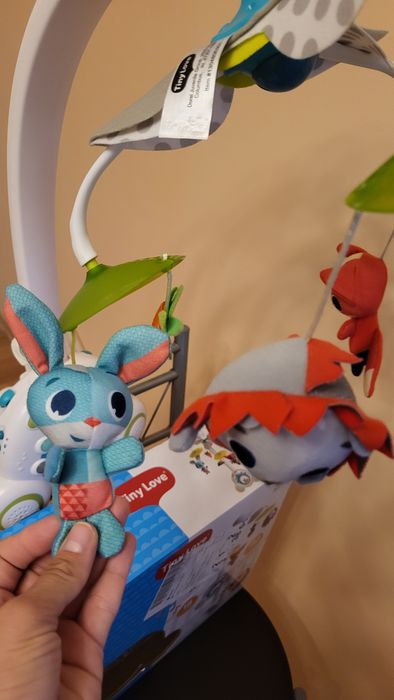 Бебешка въртележка за легло