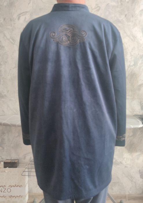 Продам новый шапан