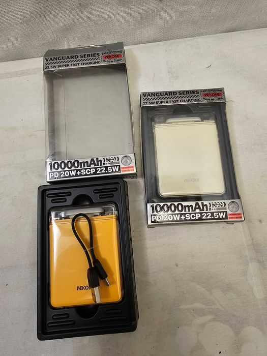 Baterii externe 3 modele 20000mAh si 10000mAh WEKOME VANGUARD WP 42 10000mAh 22.5W