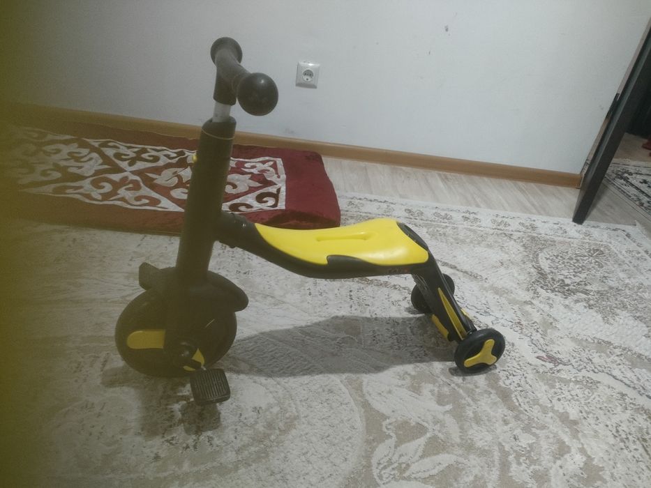 Самокат 3в 1 продам