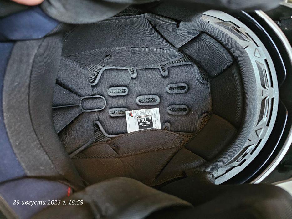 Мото шлем в отличном состоянии