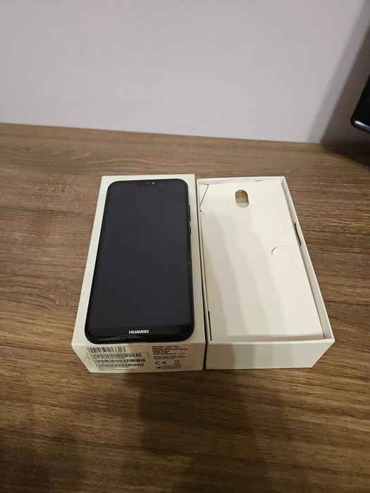 Телефон Huawei p20 lite