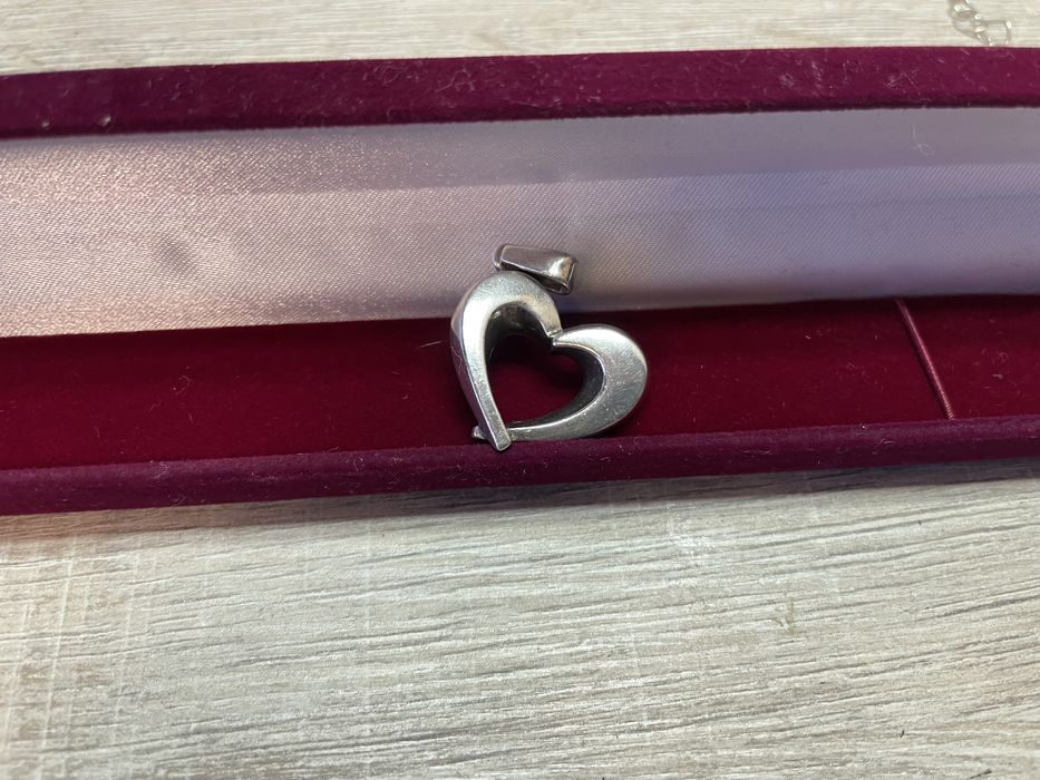 Сребърна висулка сърце