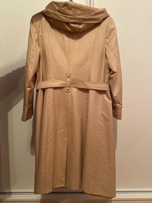 Женский плащ