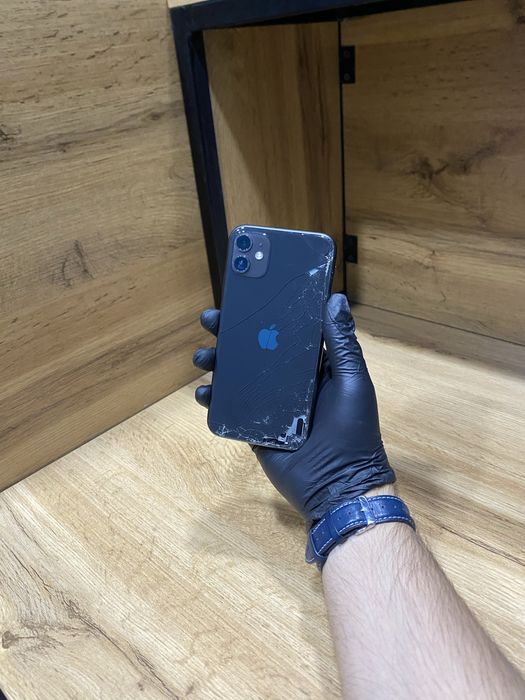 Iphone 11 sotuvda