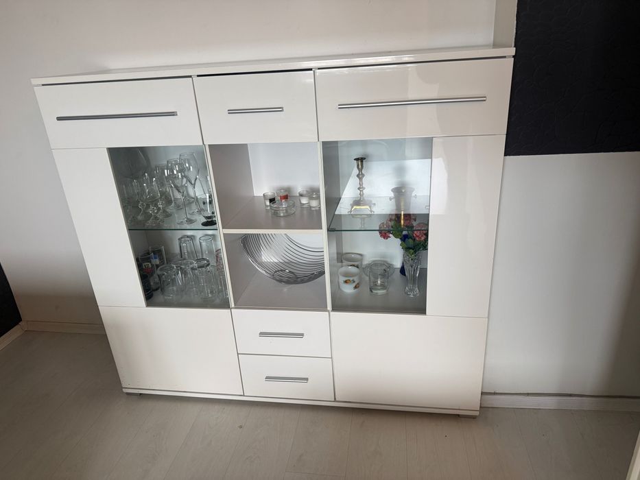 Скрин - хол - Platan