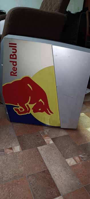 Мини холодильник Red bull