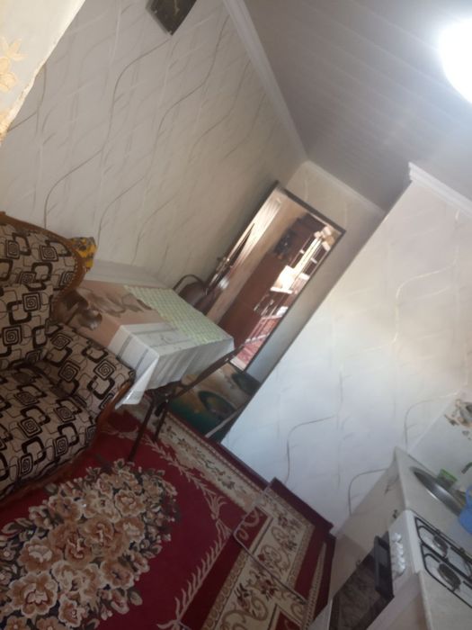 Икки хонали уй банк оркали. Согдиана фемили парк олдида.