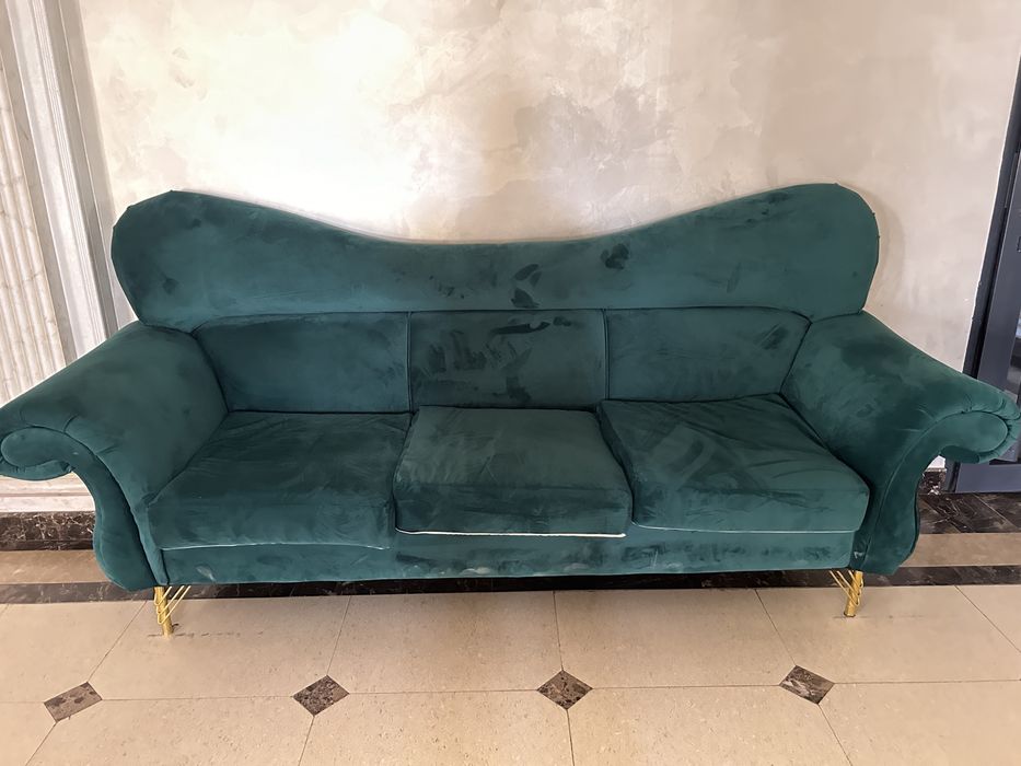 Продается диван в хорошем состоянии