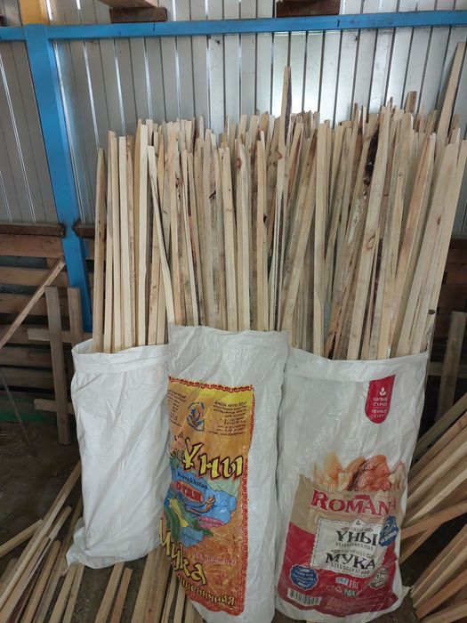 Колышки различной высоты разные