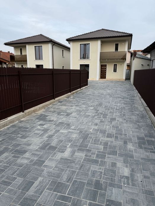 Vând  două Locuințe - Tg Jiu