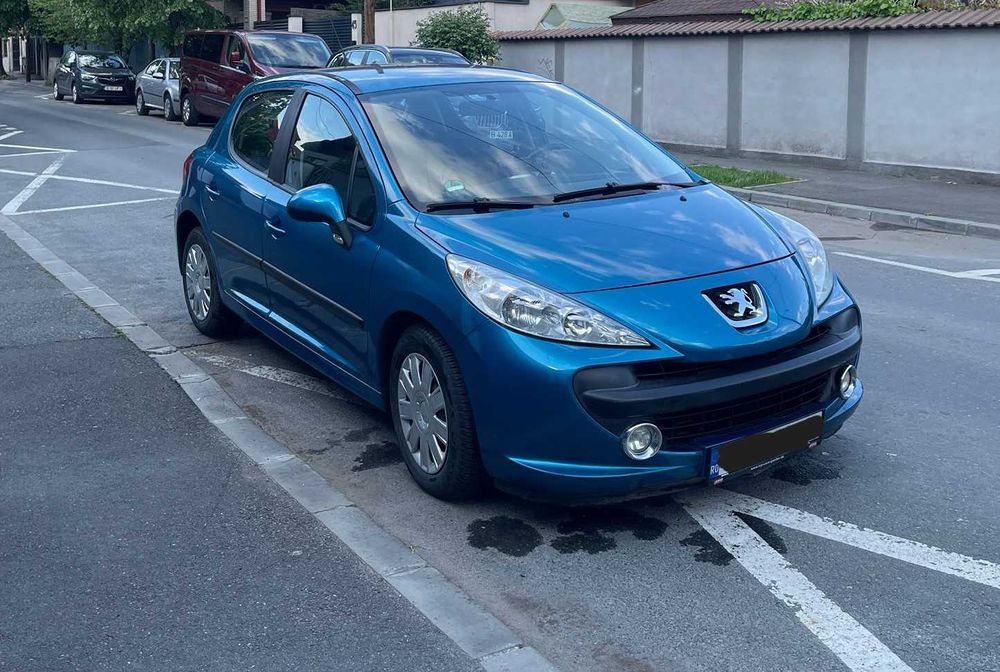 Peugeot 207 automat robotizat cu padele la volan