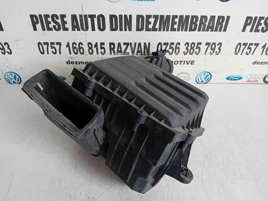 Carcasa Filtru Aer Debitmetru Aer Vw Passat B8 Golf 7 1.6 Tdi Motor DCX Cod 5Q0129607AE 04L906461B