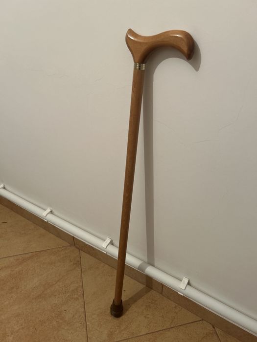 деревянная трость