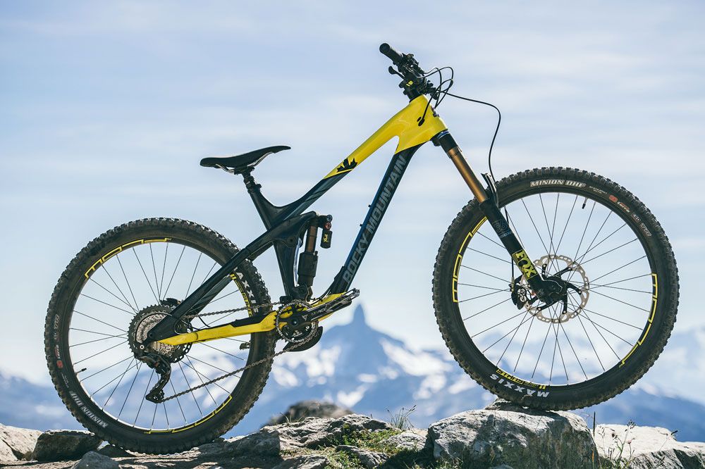 Rocky Mountain Limited Edition - Full Kashima & Carbon