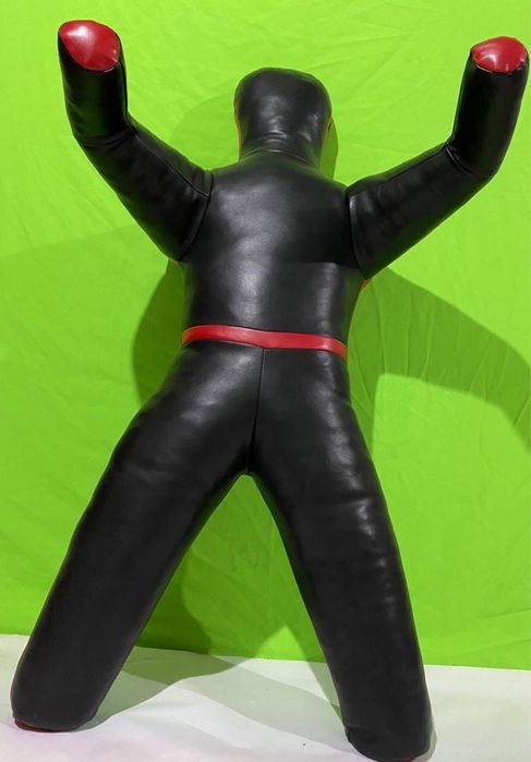 Манекен для борьбы /чучело