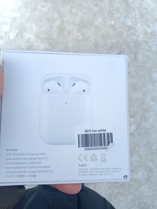 Airpods 2  полная комплектация