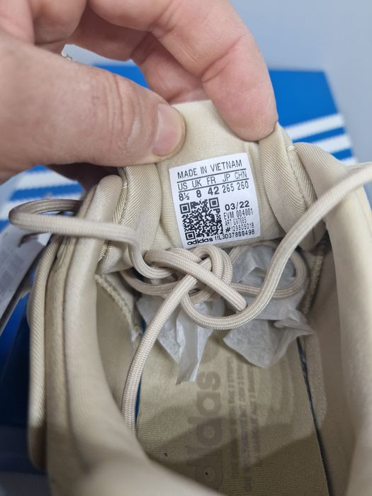 Adidas Ozelia GV7685 nr. 42 2/3,43 1/3,44