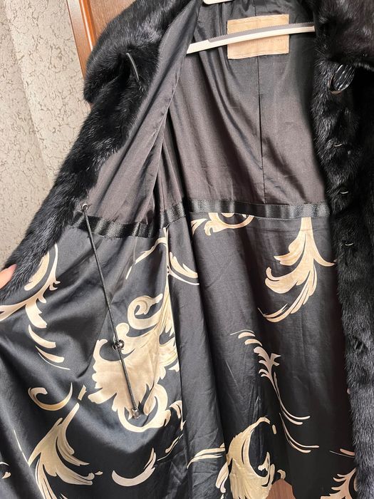 Продам натуральную шубу