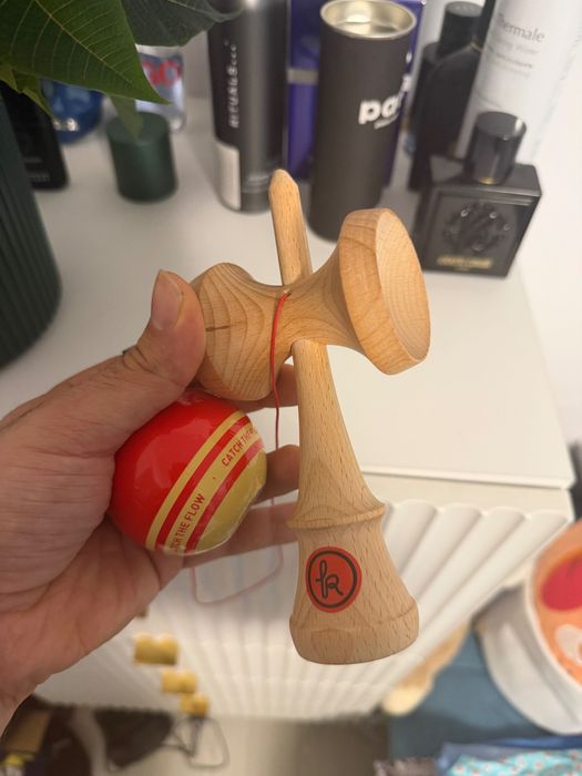 Kendama Europe Record Plus-Hi Mc