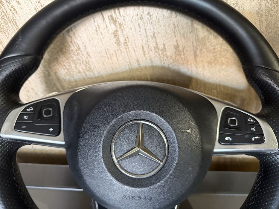 AMG Волан Touchpad за Mercedes E-class W213 W205