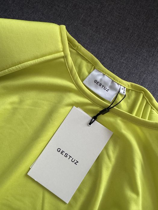 Топ с дълъг ръкав