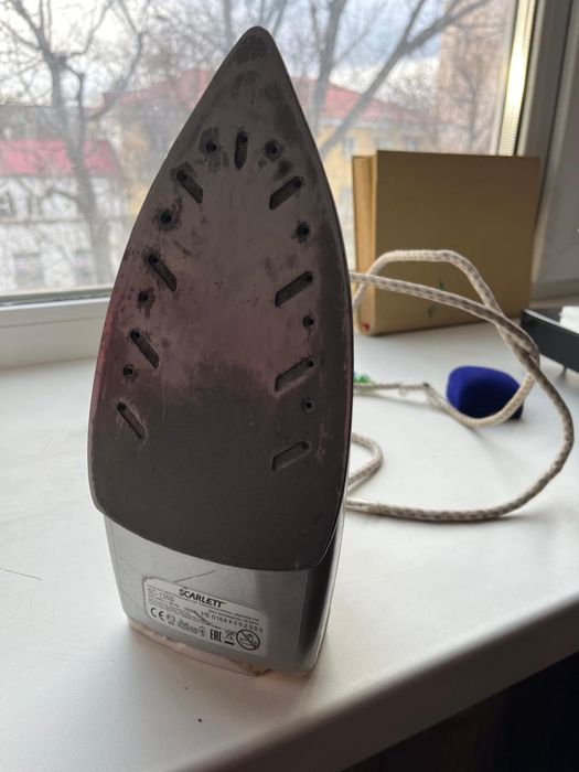 Утюг в хорошем состоянии