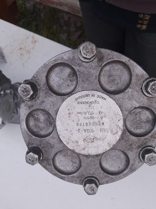 Продам запчасти на юмз