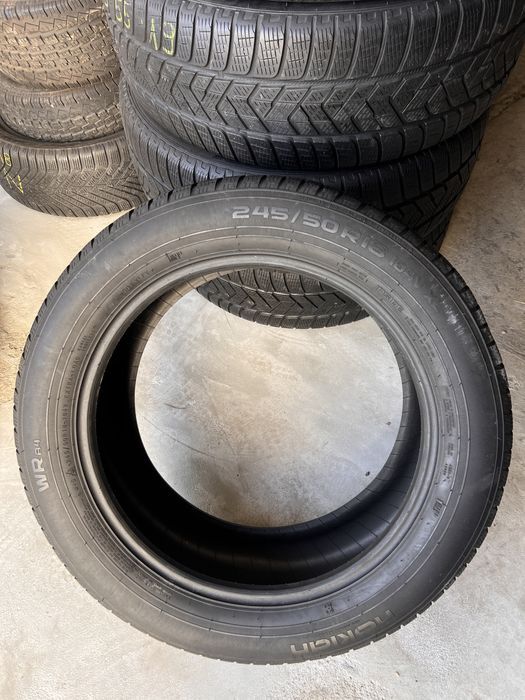 2 anvelope iarna 245/50/18 , nokian !