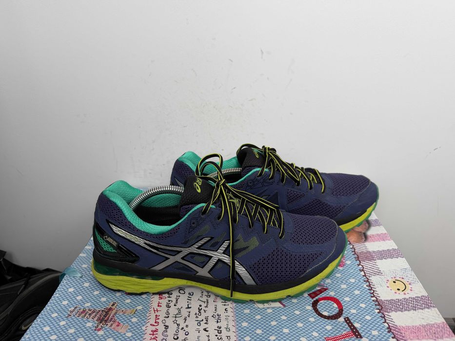 Asics GT-2000 4 Gore-Tex''оригинални маратонки 44.5 номер