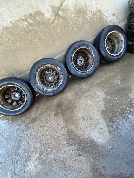 Ауди ромашка балон титан