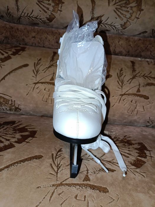 Коньки фигурные  для девочек