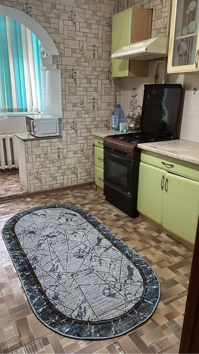 Сдам квартиру посуточно на 8мкр.