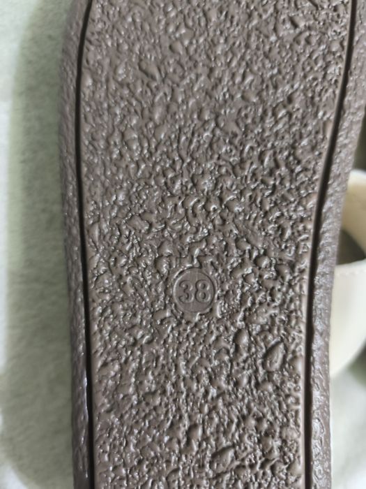 Нови дамски чехли