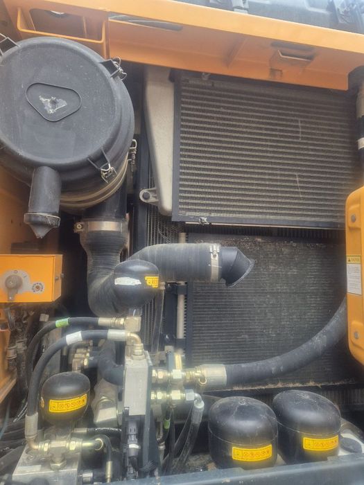 2та аккумулятор янги ковш зублари янги куйилган  орка 4та балон янги