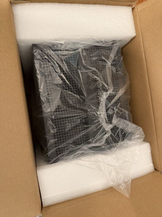 PC Gaming ITX compact și puternic - Ryzen 7, RX 5700 DD, 16GB, 1TB ssd