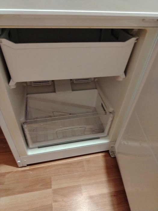 Продам холодильник за 40 тыс