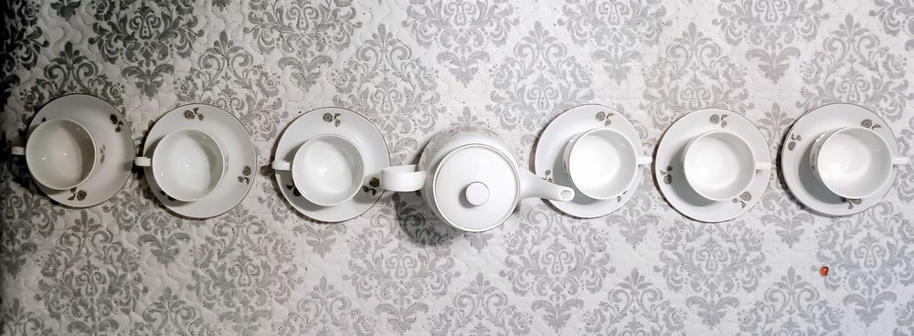 Соц порцеланов сервиз за греяна ракия Дянко Стефанов гр. Разград (НОВ)