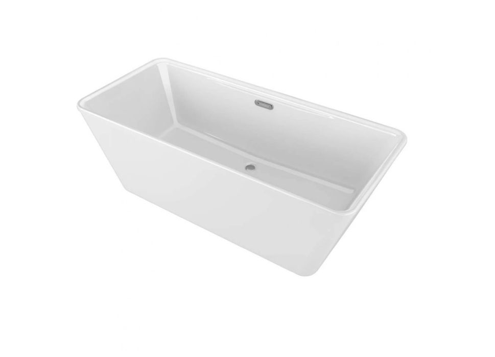 Акриловая ванна marka