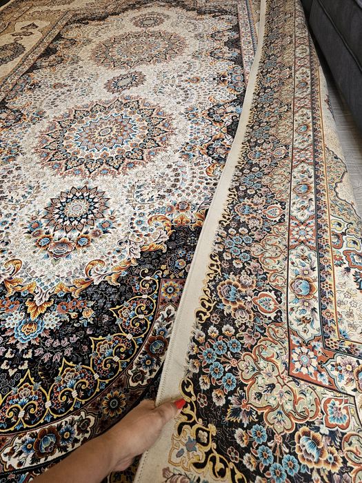 Продаётся почти новый бельгийский ковёр