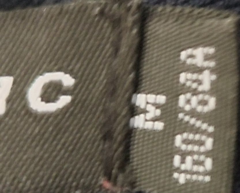 Продам курточку  на девочку