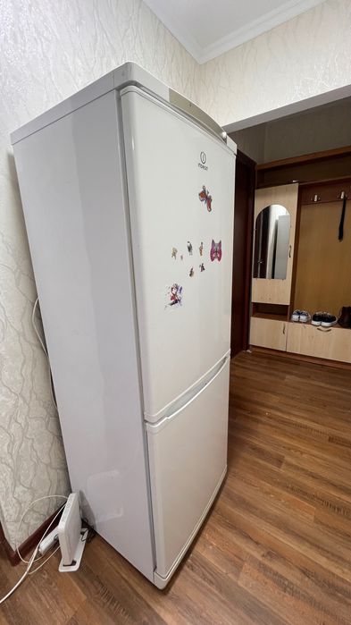 Холодильник индезит
